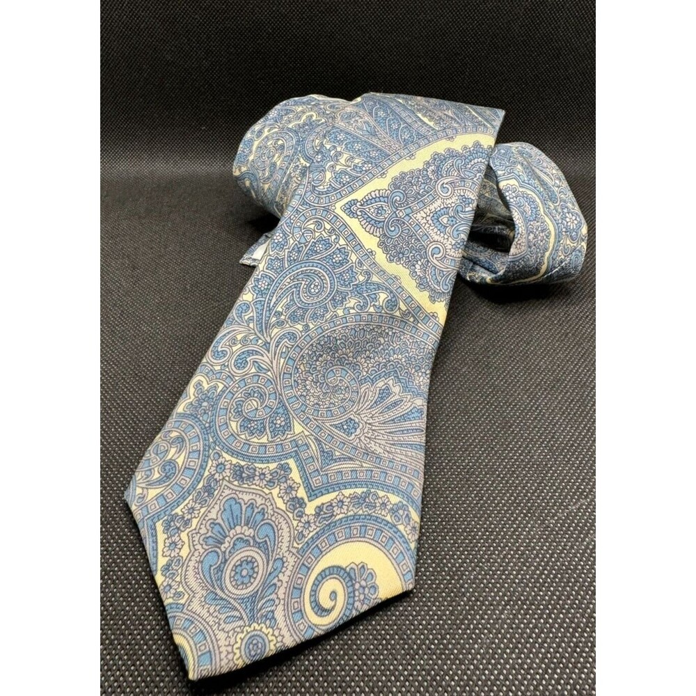 Vintage Geoffrey Beene Men's Tie 100% Silk Blue Cream Abstract Design 56" X 3.5"